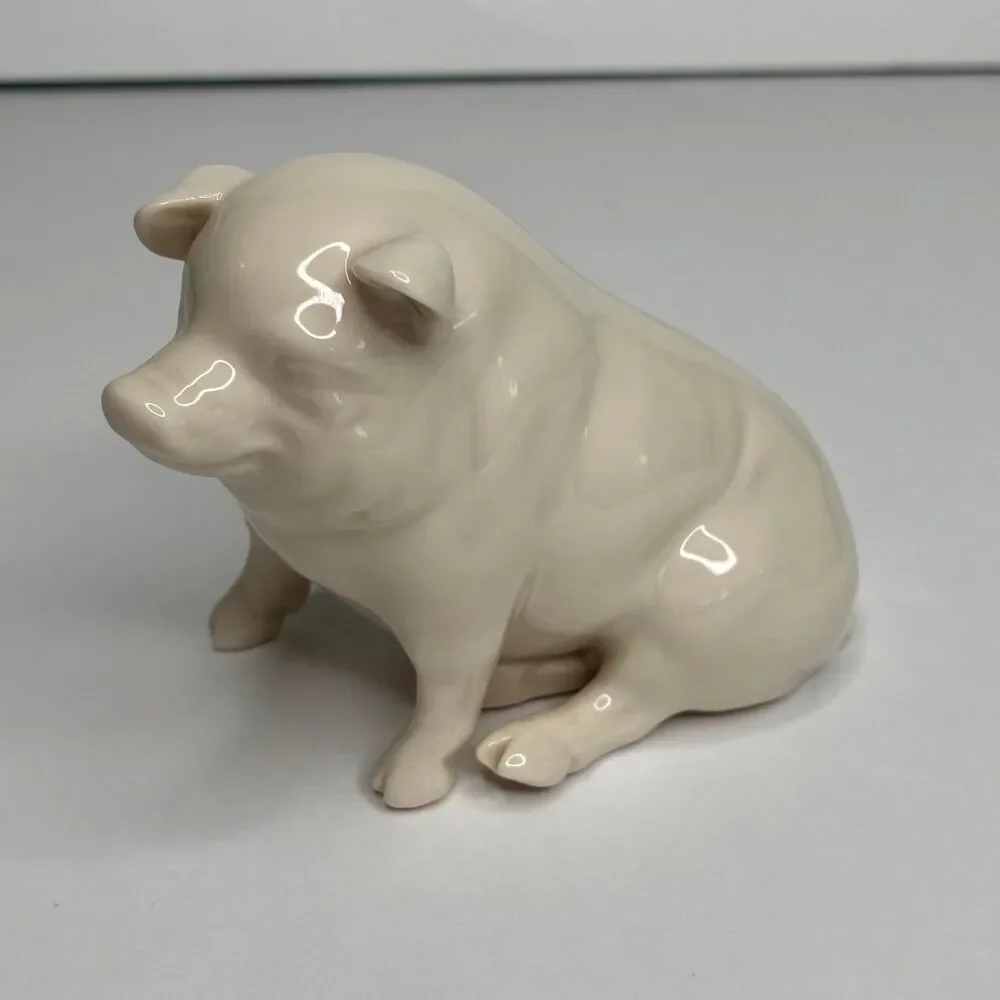 Vintage Belleek Pottery Porcelain Pig Figurine: 2